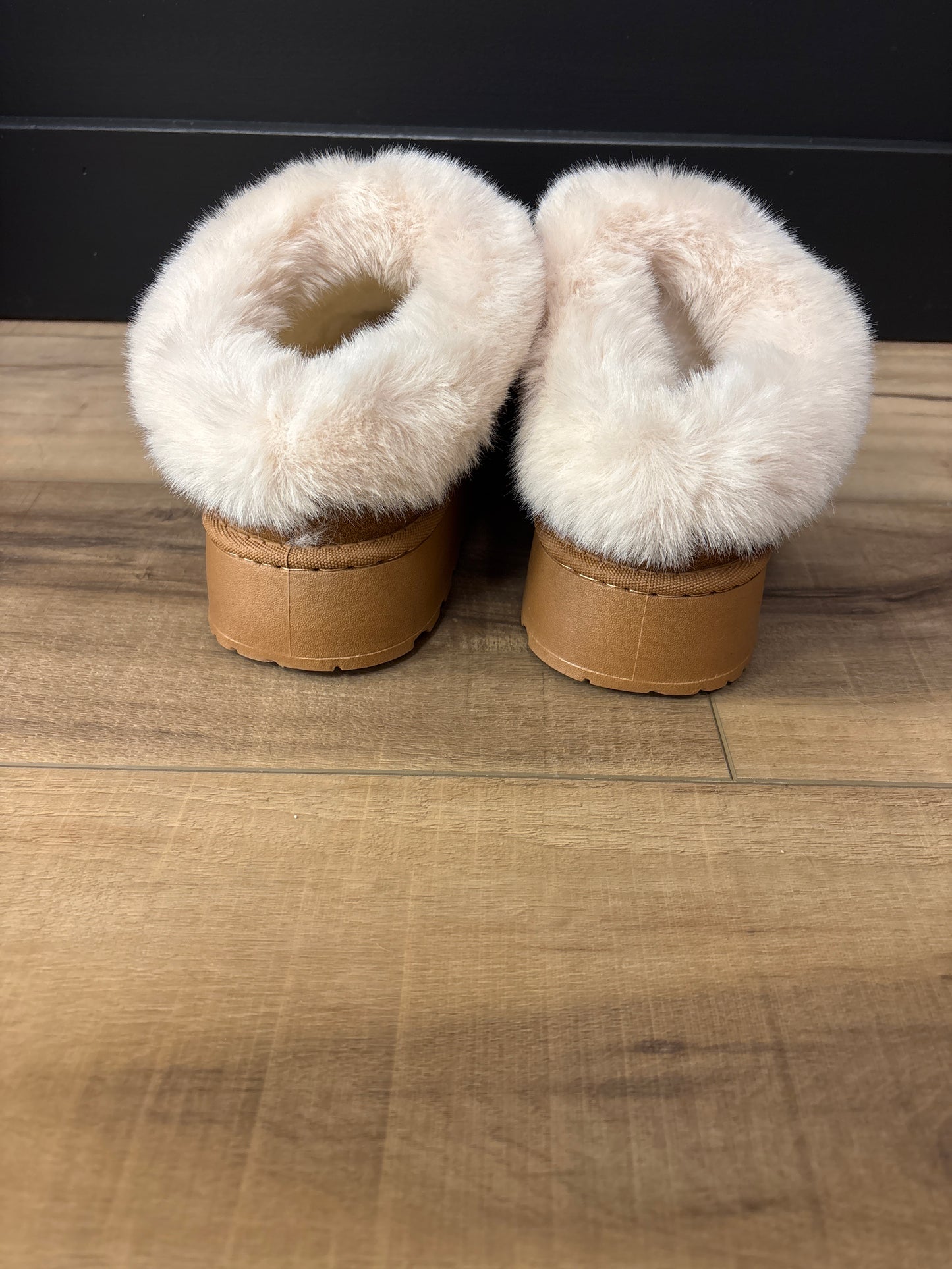 Suede Thick Sole Slipper