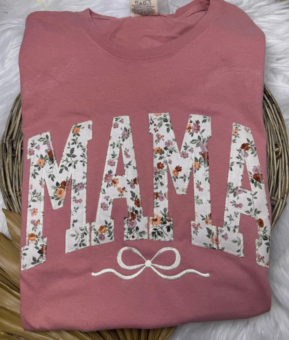 Mama Bow Tshirt