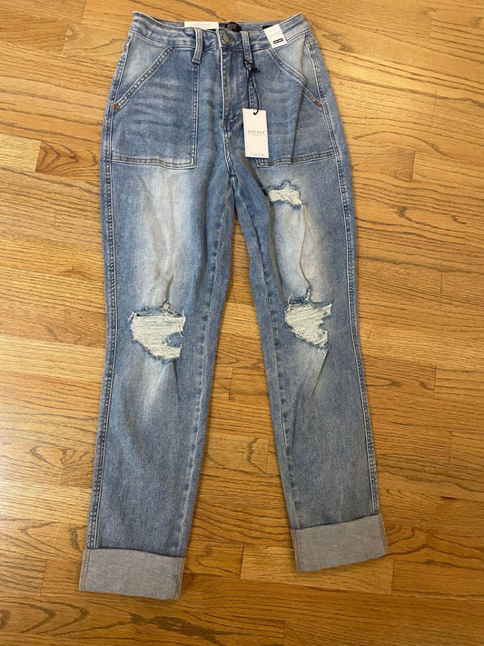 Judy Blue Patch Pocket Destroy Boyfriend Jean