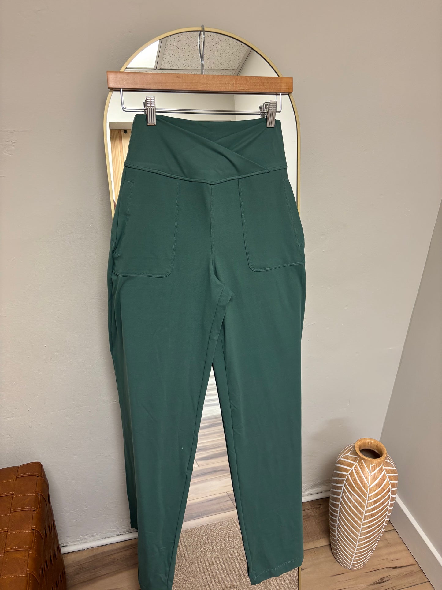 Butter Soft V-Waist Pant